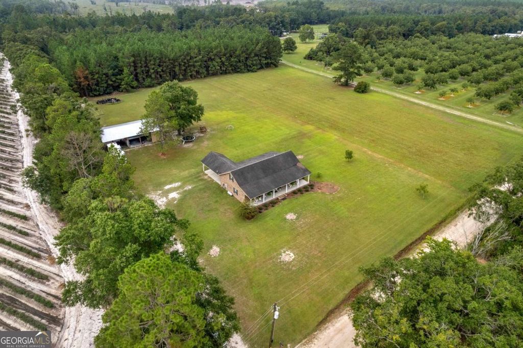 1821 Kellers Road, Blackshear, GA 31516