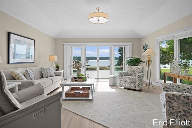 365 Big Bay Drive, Holland, MI 49424