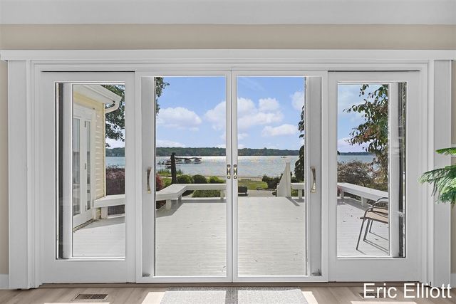 365 Big Bay Drive, Holland, MI 49424