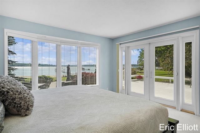 365 Big Bay Drive, Holland, MI 49424
