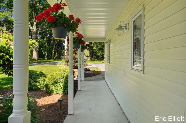 365 Big Bay Drive, Holland, MI 49424