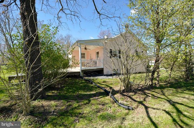 22282 ST LOUIS RD, Middleburg, VA 20117