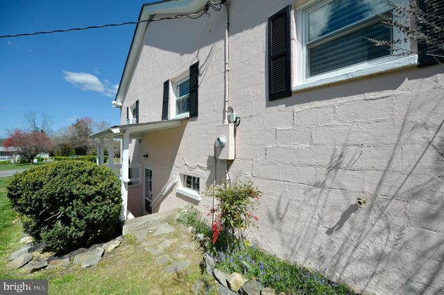 22282 ST LOUIS RD, Middleburg, VA 20117