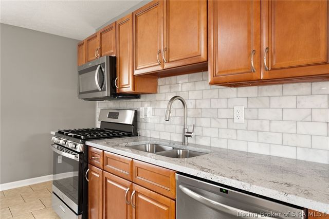 427 Webster Boulevard, Jeffersonville, IN 47130