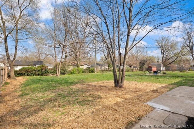 427 Webster Boulevard, Jeffersonville, IN 47130