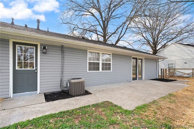 427 Webster Boulevard, Jeffersonville, IN 47130