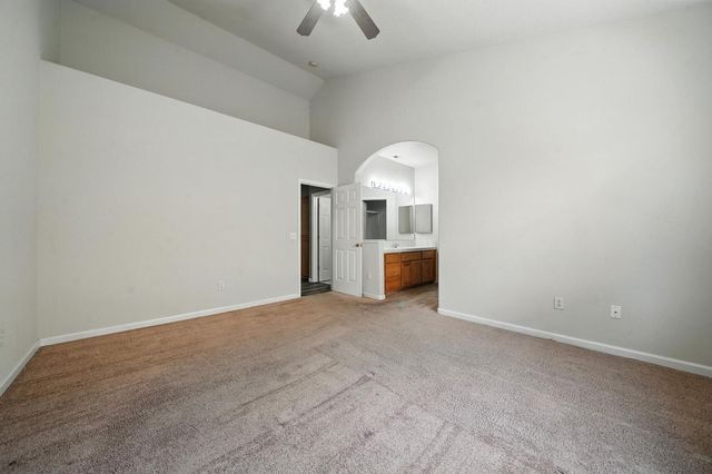 1021 Mockingbird Ln, Valley Springs, CA 95252