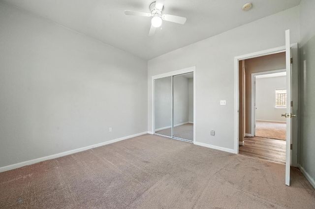 1021 Mockingbird Ln, Valley Springs, CA 95252