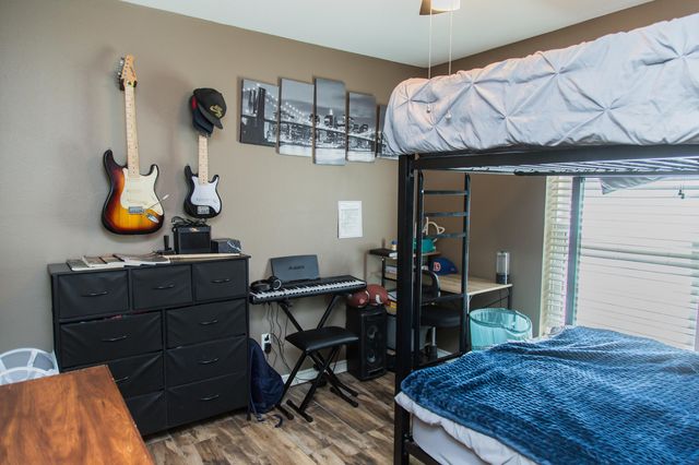 4204 Ridgeway Drive, Plainview, TX 79072