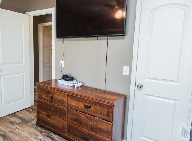 4204 Ridgeway Drive, Plainview, TX 79072