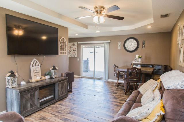 4204 Ridgeway Drive, Plainview, TX 79072