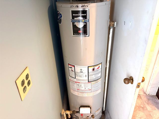 1534 S Main St, Wichita, KS 67213