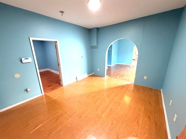 1534 S Main St, Wichita, KS 67213