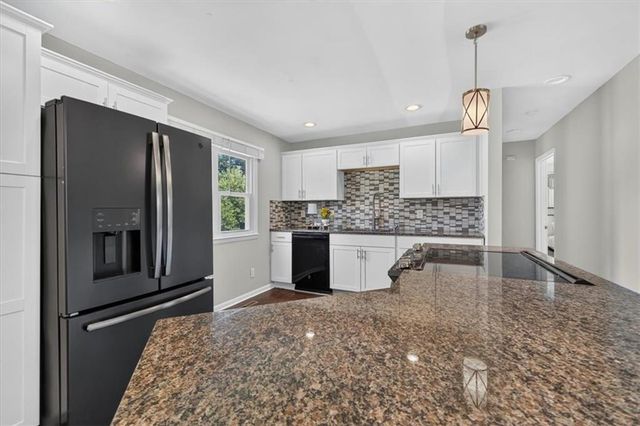 8521 Goodman Street, Overland Park, KS 66212