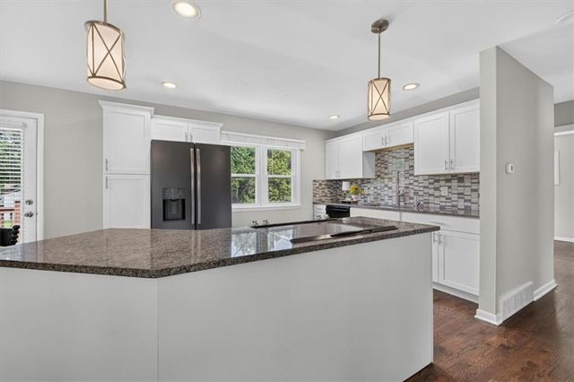 8521 Goodman Street, Overland Park, KS 66212