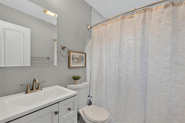 8521 Goodman Street, Overland Park, KS 66212