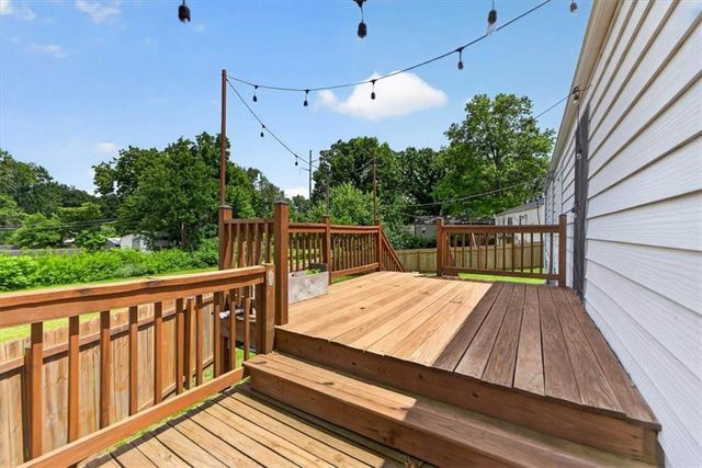 8521 Goodman Street, Overland Park, KS 66212
