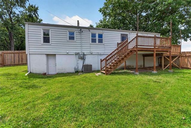 8521 Goodman Street, Overland Park, KS 66212