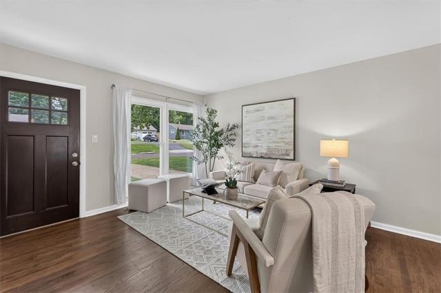 8521 Goodman Street, Overland Park, KS 66212