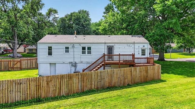 8521 Goodman Street, Overland Park, KS 66212