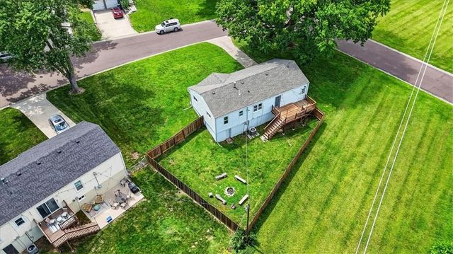 8521 Goodman Street, Overland Park, KS 66212