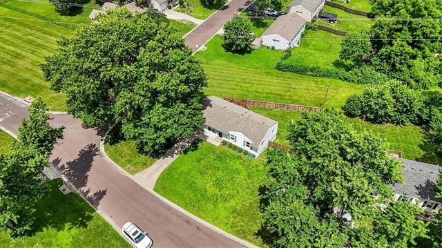8521 Goodman Street, Overland Park, KS 66212