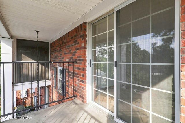 3306 Colonial Manor Cir 6B, Louisville, KY 40218