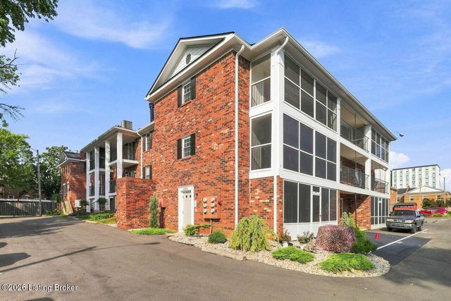 3306 Colonial Manor Cir 6B, Louisville, KY 40218
