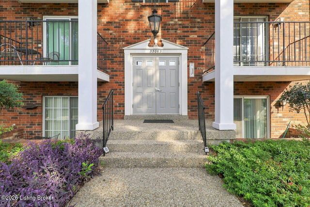 3306 Colonial Manor Cir 6B, Louisville, KY 40218