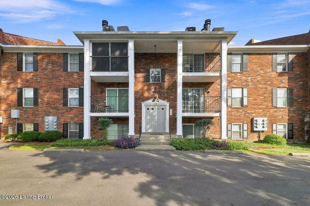 3306 Colonial Manor Cir 6B, Louisville, KY 40218