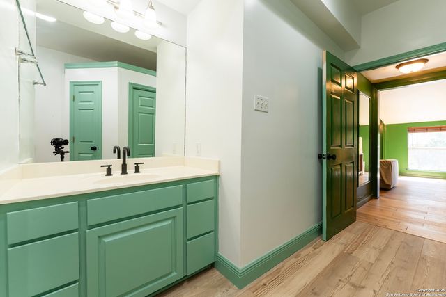 268 North Dr, San Antonio, TX 78201