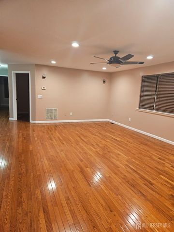 316 VENTNOR Court, Piscataway, NJ 08854