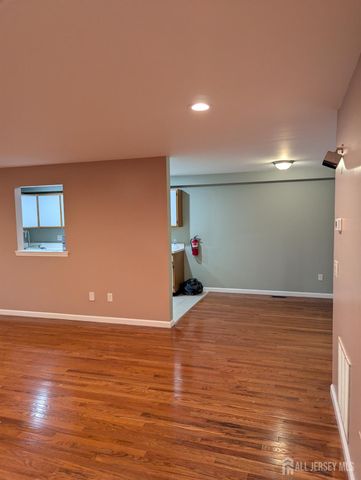 316 VENTNOR Court, Piscataway, NJ 08854