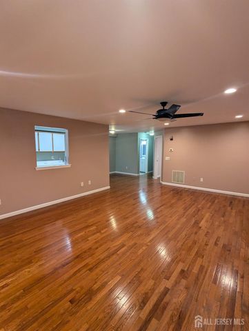 316 VENTNOR Court, Piscataway, NJ 08854