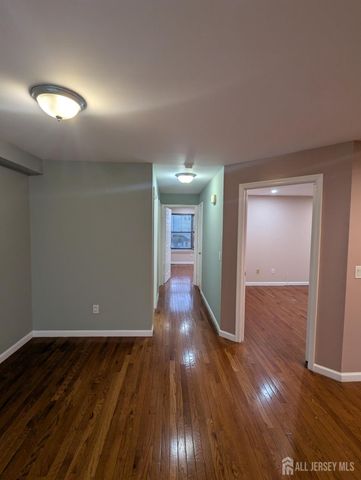 316 VENTNOR Court, Piscataway, NJ 08854