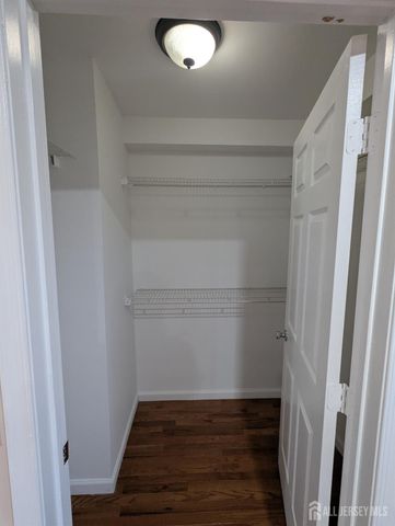 316 VENTNOR Court, Piscataway, NJ 08854