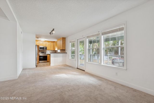 3434 BLANDING Boulevard 207, Jacksonville, FL 32210