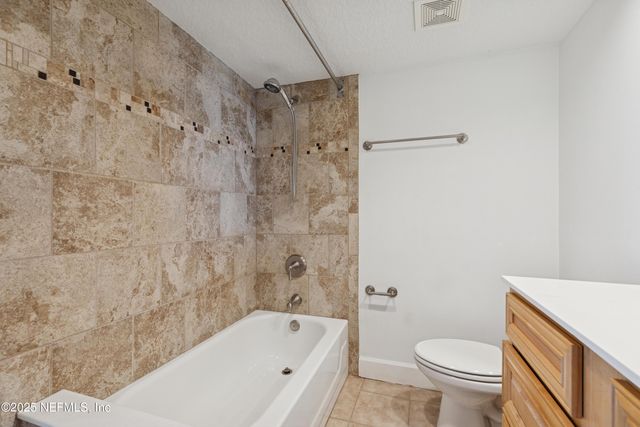 3434 BLANDING Boulevard 207, Jacksonville, FL 32210