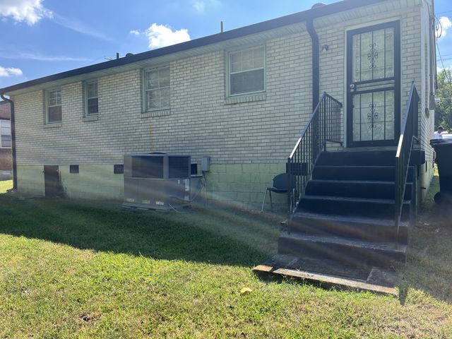 3404 Olsen Ln, Nashville, TN 37218