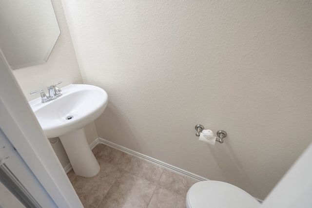 4906 Meadowside St, Midland, TX 79705