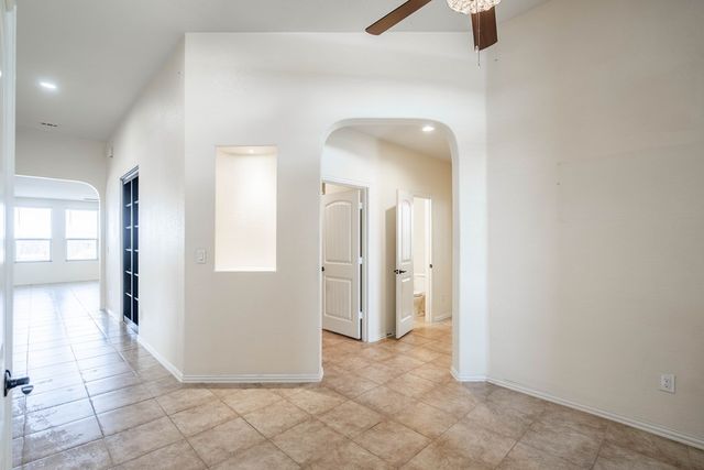 4906 Meadowside St, Midland, TX 79705