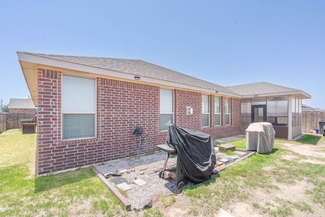 4906 Meadowside St, Midland, TX 79705
