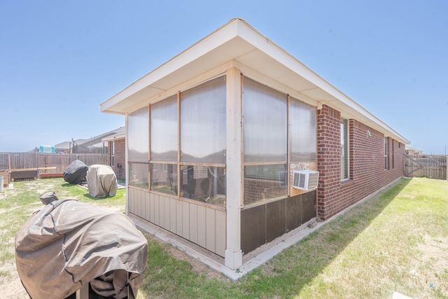 4906 Meadowside St, Midland, TX 79705