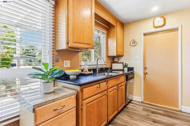 360 N I St, Livermore, CA 94551
