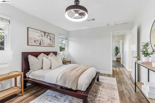 360 N I St, Livermore, CA 94551