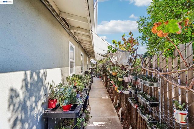 360 N I St, Livermore, CA 94551