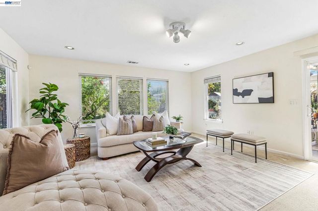 360 N I St, Livermore, CA 94551