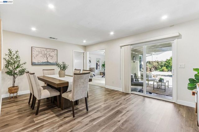 360 N I St, Livermore, CA 94551
