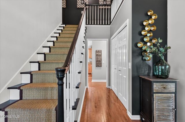 2945 Riva Ridge Road, Ottawa Hills, OH 43615