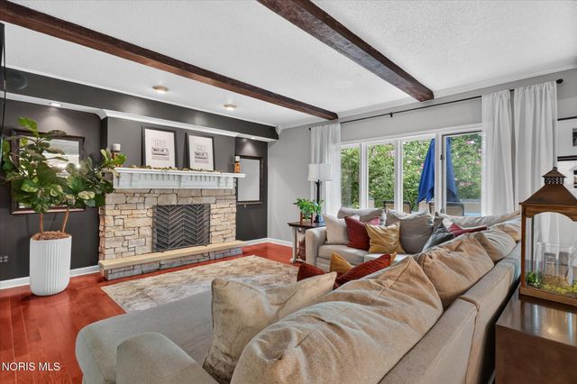2945 Riva Ridge Road, Ottawa Hills, OH 43615
